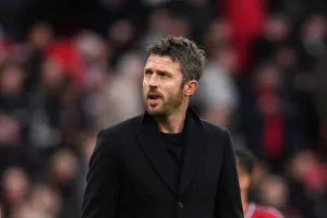 Mercato Manchester United : un premier indice tombe sur l’avenir de Michael Carrick