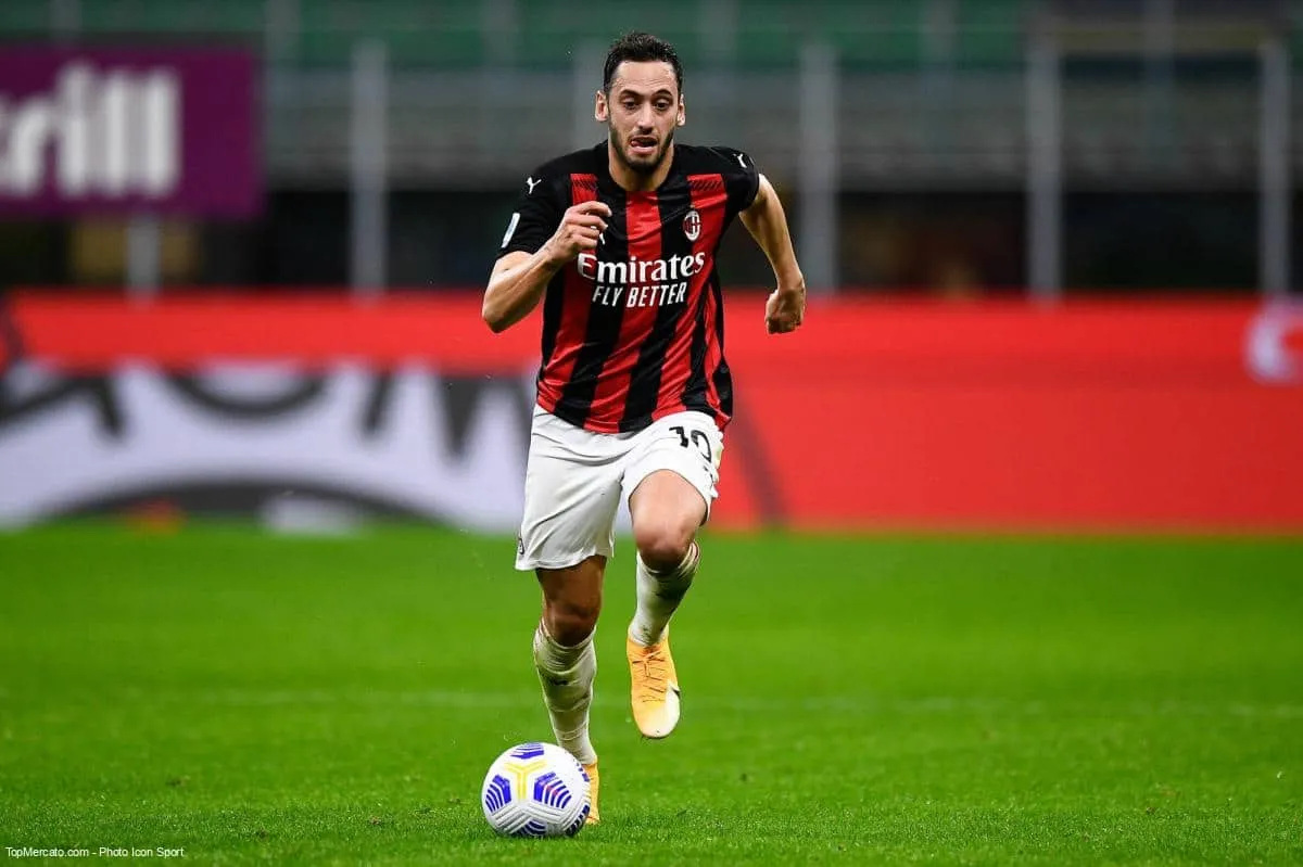 Hakan Calhanoglu, Milan AC