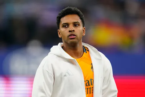 Mercato Real Madrid : que fait l’agent de Rodrygo en Angleterre ?