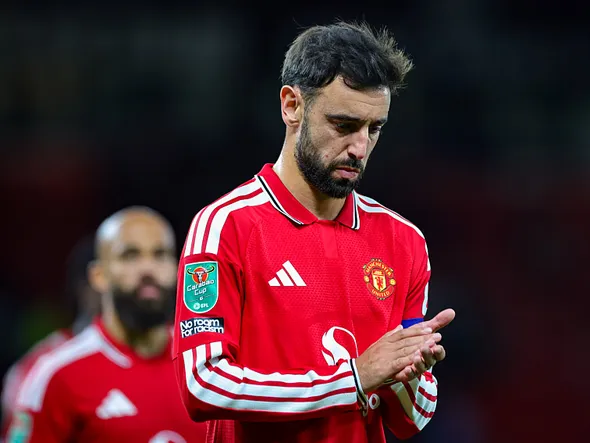 Mercato Manchester United : un détail bloque la prolongation de Bruno Fernandes, une clause surprise discutée