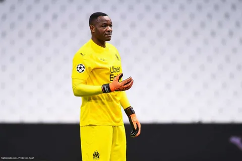 Mercato - OM : s’il veut jouer, Riolo encourage Mandanda à rejoindre un autre club