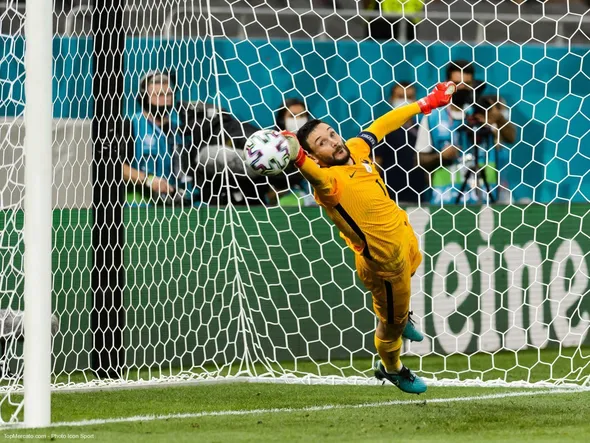 Mbappé, Deschamps, Matuidi, les Bleus rendent hommage à Lloris