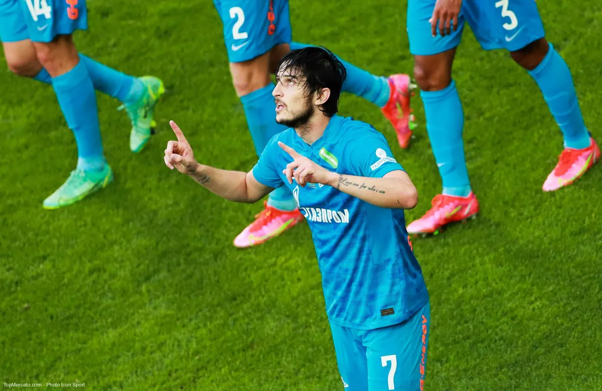 Sardar Azmoun, Zenit Saint-Pétersbourg