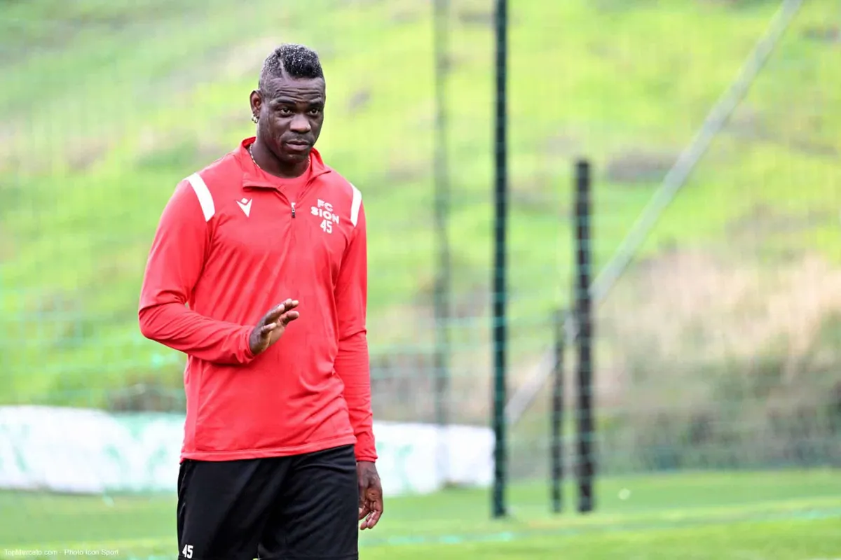 Des fêtes, un œil au beurre noir, une relégation… Balotelli continue ses frasques en Suisse
