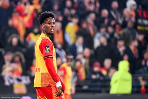 Lens : “comme un enfant…”, Wahi recadré par un coéquipier !