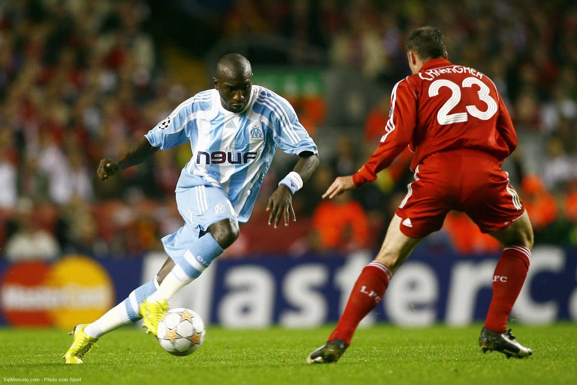 En 2008, pour sa première titularisation en Ligue des Champions de sa carrière, quel Phocéen permet à l’OM de s’imposer 1-0 à Liverpool d’une superbe frappe enroulée en lucarne, pour la première victoire d’un club français à Anfield ?