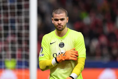 Lucas Chevalier PSG