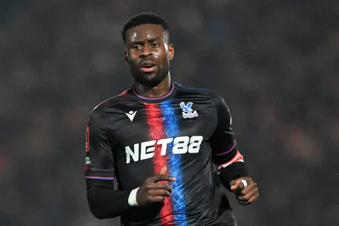 Mercato Barça : après Guéhi, un autre défenseur de Crystal Palace séduit Flick