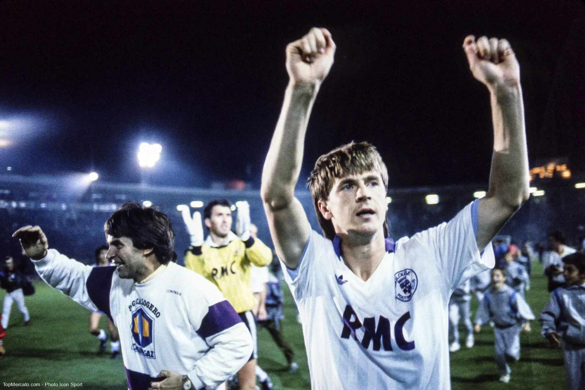 En 1986, quelle superstar et son club se font éliminer par Toulouse en 32e de finale de la Coupe UEFA ?