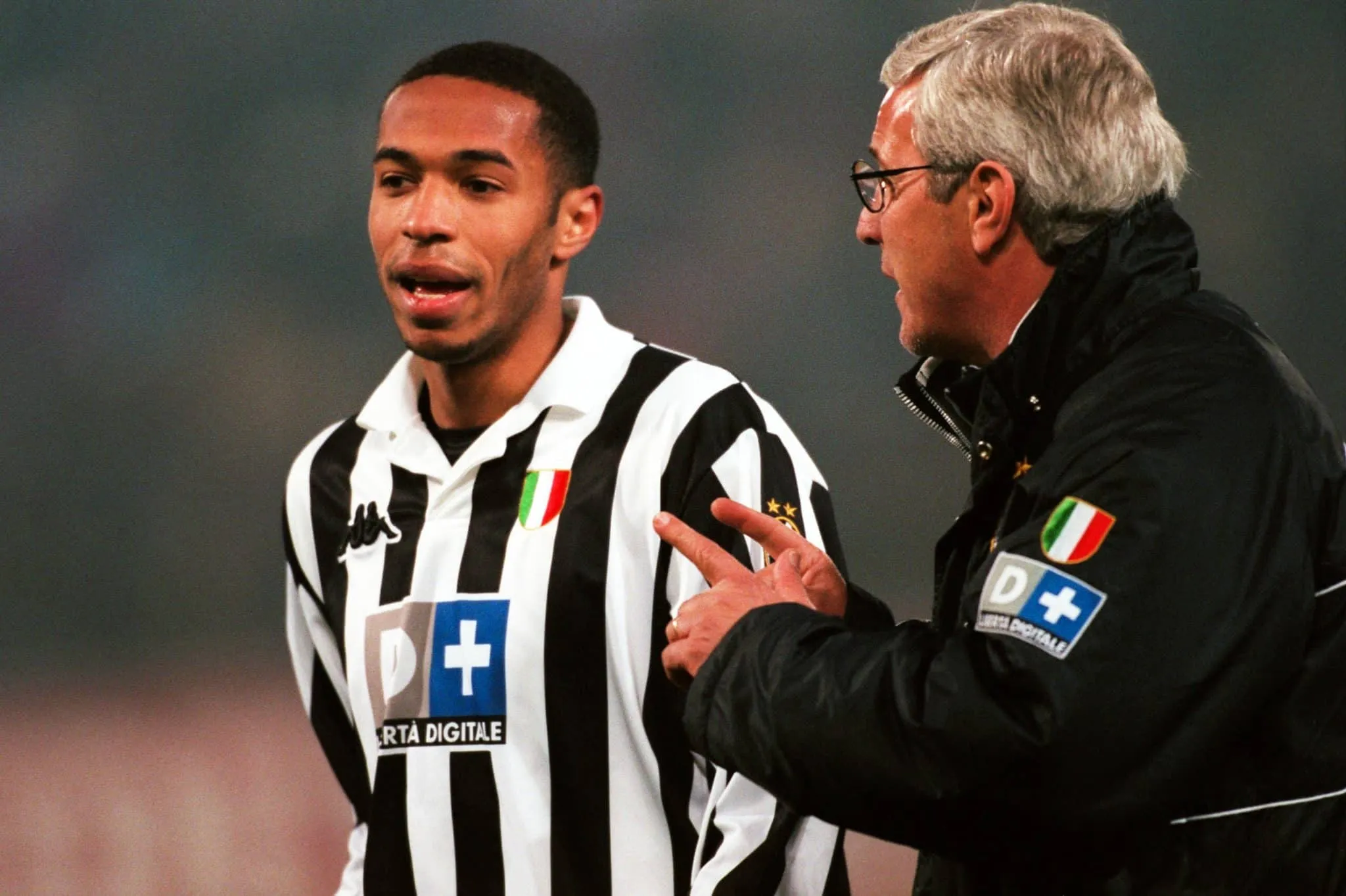 Quel est le numéro de maillot de Thierry Henry à la Juventus de janvier à juin 1999, signe définitif que son aventure en Italie s’est mal passée ?