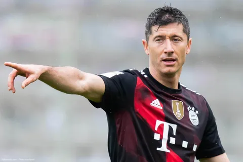 Mercato - Bayern Munich : Chelsea prêt à jouer un terrible tour au Barça avec Lewandowski