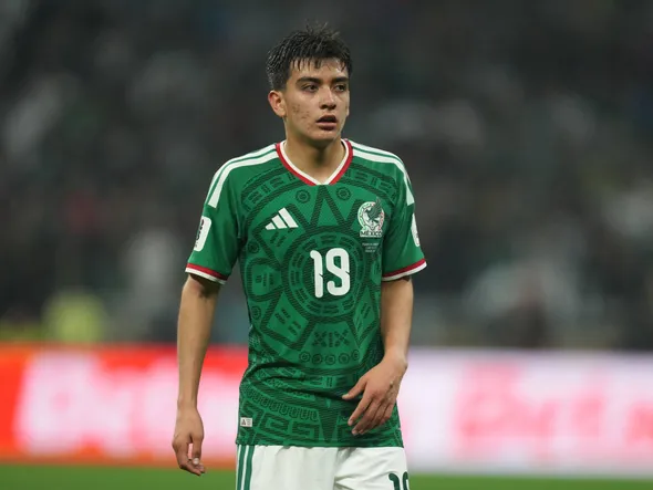 Mercato – Le plan d’Arsenal pour griller le PSG et la concurrence avec le wonderkid Gilberto Mora