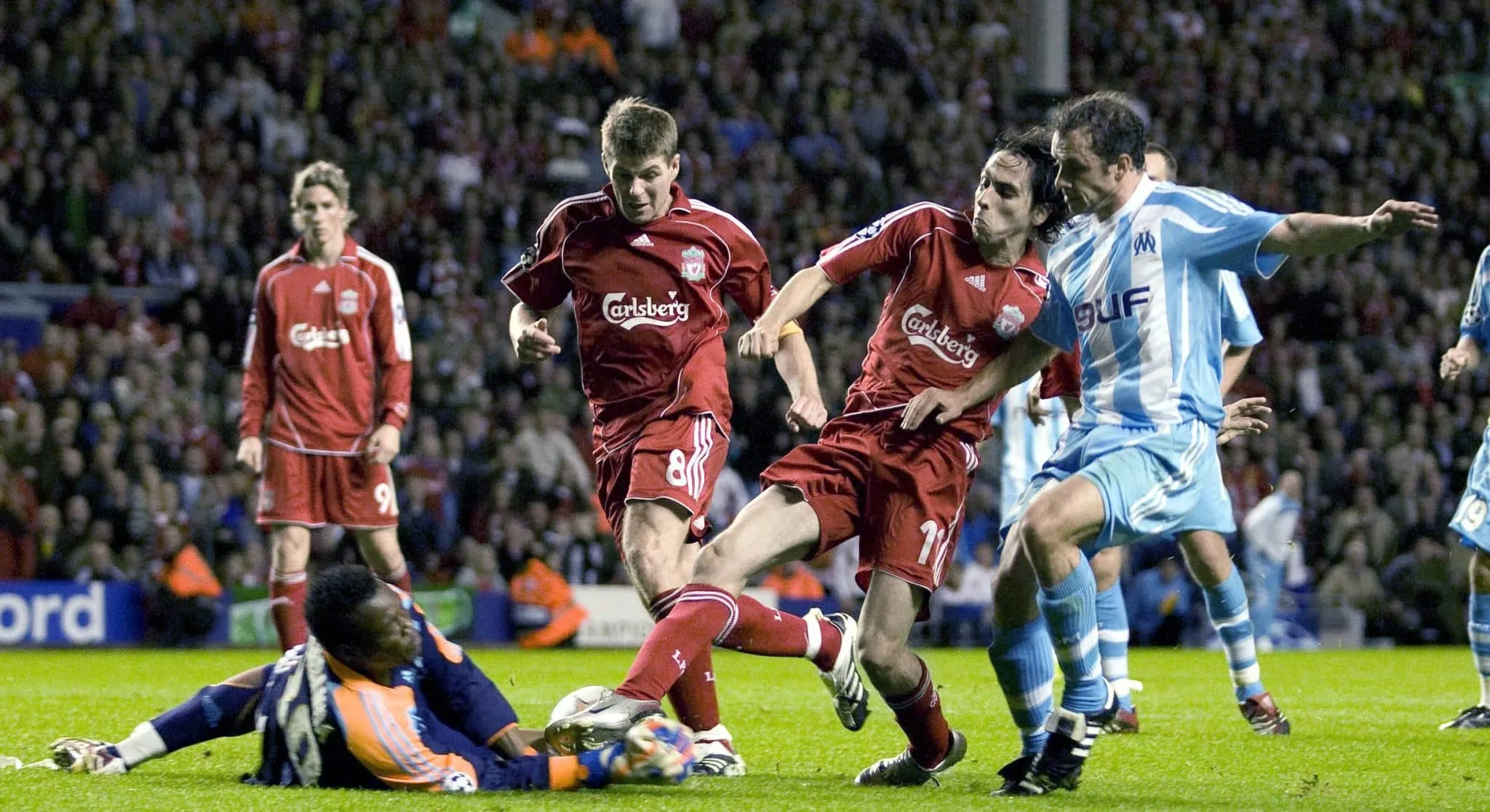 Durant l’édition 2007-2008 de la Ligue des Champions, quel Marseillais a inscrit le but de la victoire 1-0 de l’OM contre Liverpool, à Anfield ?