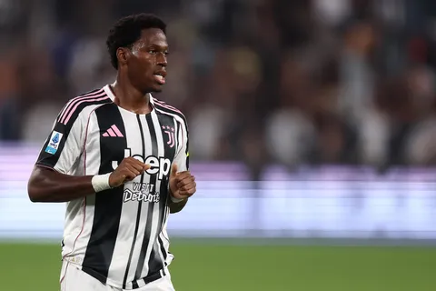 Mercato Juve : 2 membres du Big Six de Premier League prêts à relancer Jonathan David !