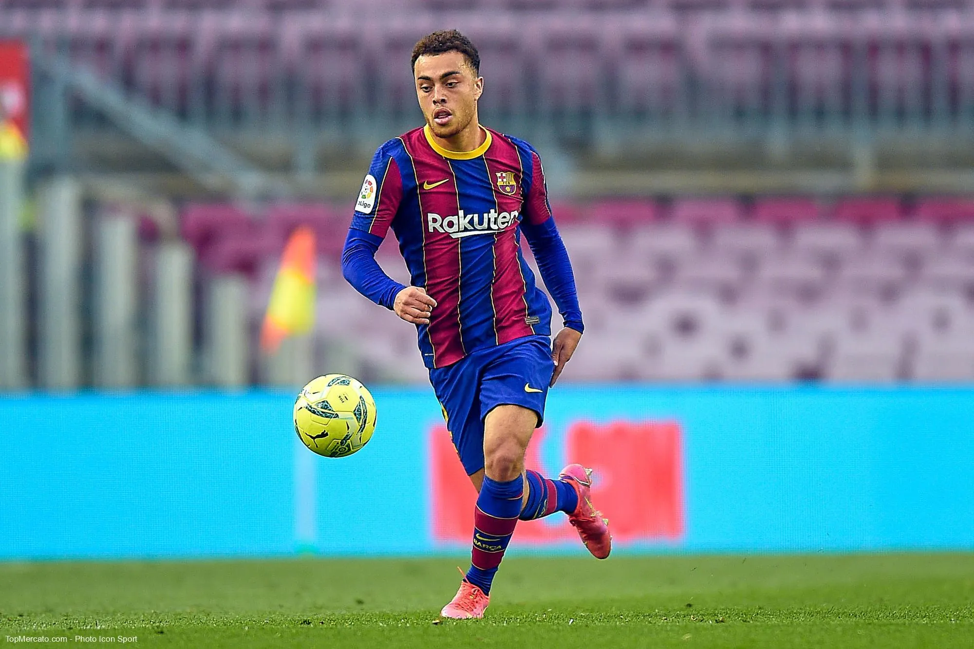 Sergino Dest, Barça