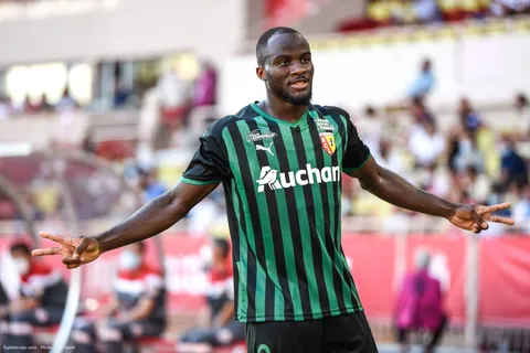 Mercato - Lens : un club de L1 veut Ganago