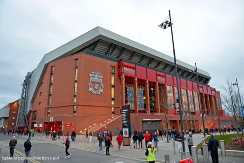 Liverpool : un latéral gauche d’Eredivisie ciblé