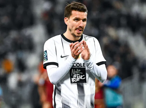 Adrien Hunou SCO Angers