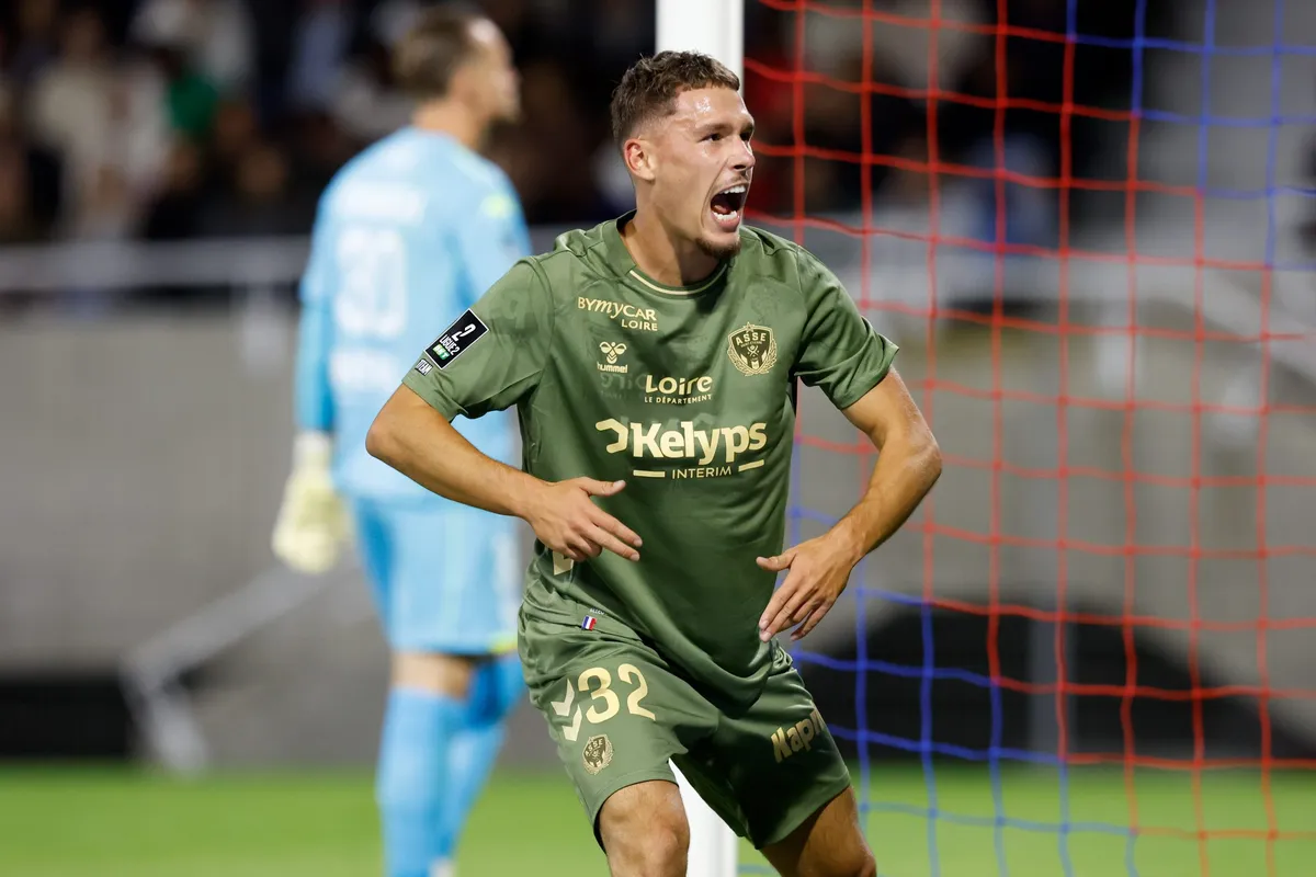 Mercato ASSE : le Paris FC n’a pas oublié Lucas Stassin !