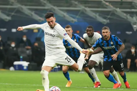 Mercato - Mönchengladbach : un cador allemand négocie pour Bensebaini !