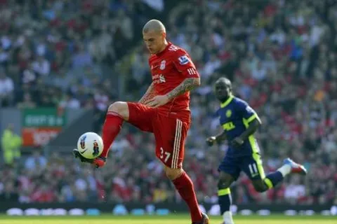 Napoli : Après Reina, Skrtel ?