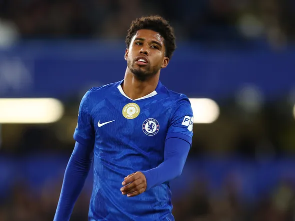 Mercato Chelsea : star à Strasbourg, décevant chez les Blues, un départ dans les tuyaux… Le gâchis Andrey Santos