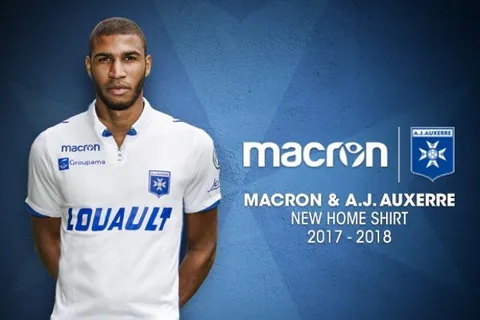 Auxerre : le club a dévoilé son maillot “home”