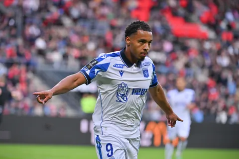 Mercato AJA : Cameron Archer, le buteur tant attendu qui rappelle la belle affaire Hamed Traoré