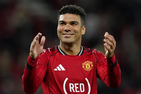 Mercato – Manchester United en pole position pour s’offrir le “nouveau Casemiro”, le PSG à l’affût