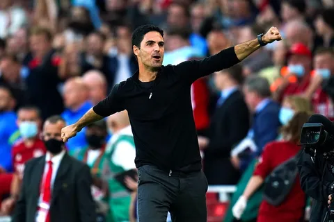 Mercato Arsenal : Liverpool snobé, un crack de 18 ans noue un accord avec les Gunners !