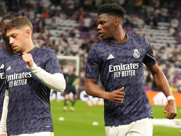 Mercato Real Madrid : “c’est le joueur rêvé pour remplacer Casemiro”, Manchester United ne lâche rien dans le dossier Tchouaméni