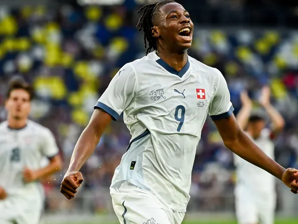 Arsenal : Manzambi vers un transfert à Aston Villa, le coup de pouce qui tombe à pic pour le mercato des Gunners ?