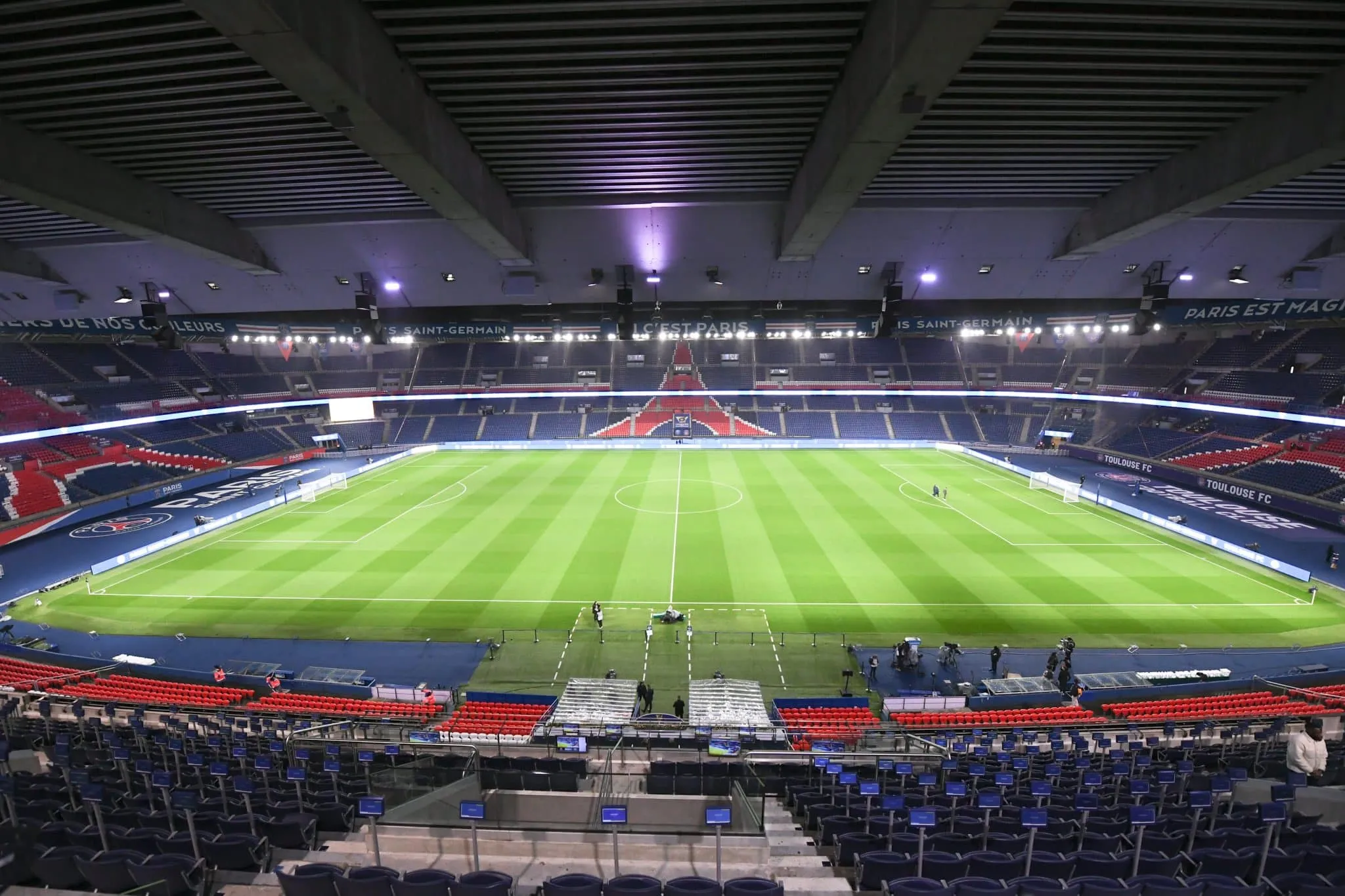 Quel entraîneur du PSG a repéré Adrien Rabiot à l’entraînement puis l’a lancé dans le grand bain, en 2012 ?