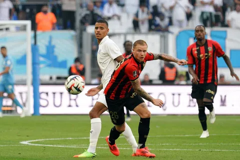 Nice lésé par l’arbitrage face à l’OM ? Bard répond !