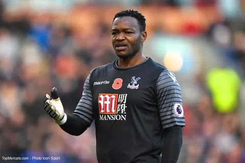 OM : ça discute encore pour Mandanda