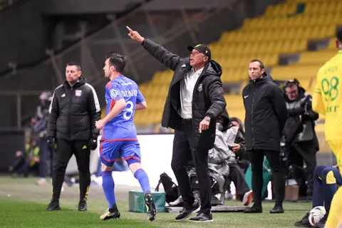Nantes : “j’ai les boules”, Kombouaré allume l’arbitre après l’OL !