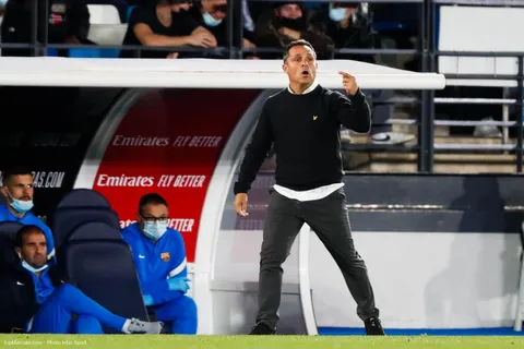 Officiel Mercato - Barça : Sergi Barjuan nommé entraîneur par intérim