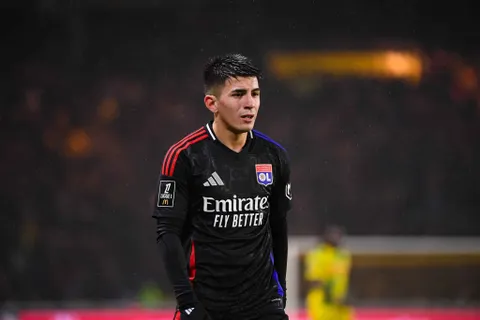 Mercato OL : un danger venu d’Espagne pour Thiago Almada ?