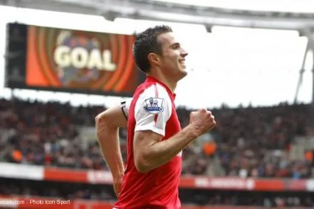 Man City : Kompany milite pour RVP