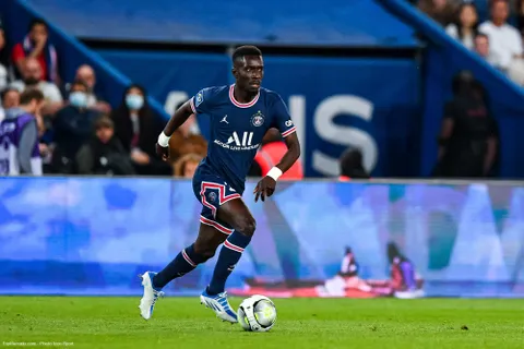 Mercato - PSG : quatre autres clubs sur Gueye ?