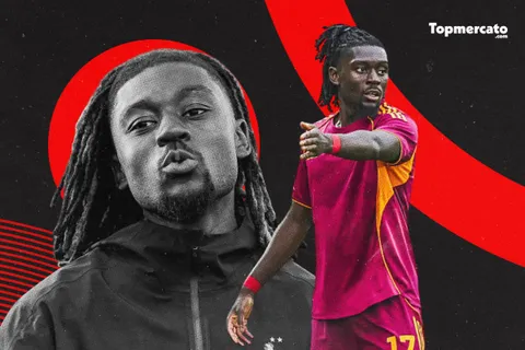 Les gros coups du mercato : quel club et quel transfert pour Manu Koné ?