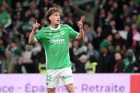Mercato ASSE : un attaquant à 4,5 M€ visé pour remplacer Lucas Stassin