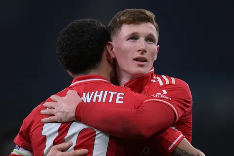 Mercato – Après lui avoir vendu Anderson à prix d’or, Nottingham Forest a identifié son successeur à… Manchester City !