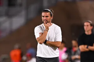 Mercato – “on est en train d’apprendre à se connaître”, Lens paye-t-il son remue-ménage de l’intersaison ?