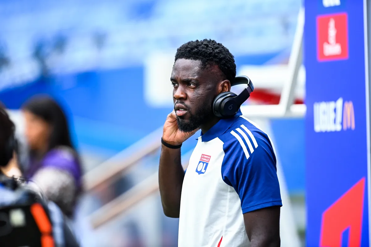 Orel Mangala OL Olympique Lyonnais