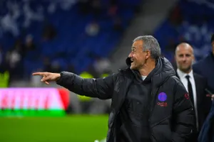 Mercato PSG : un attaquant disponible pour 50 M€ en janvier 2026