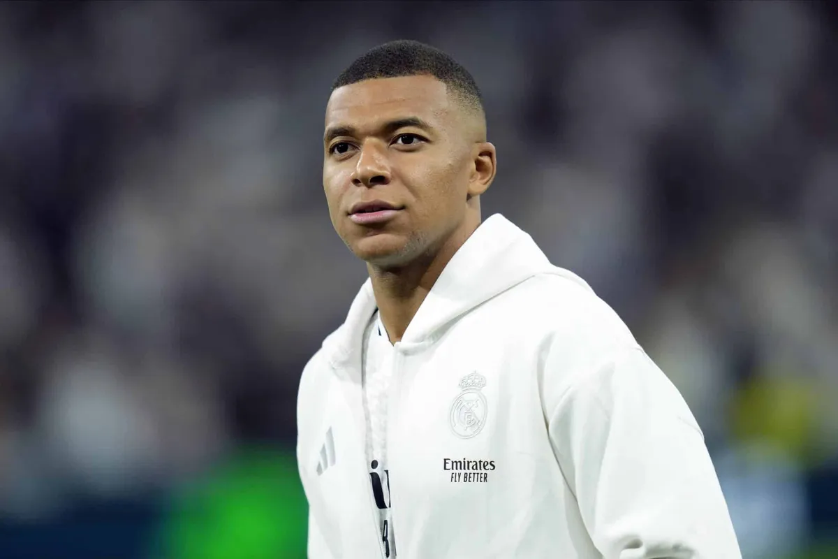 Real Madrid : “cela m’a coûté ma carrière”, Michael Owen inquiet pour Kylian Mbappé