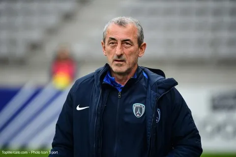 Paris FC : le club se sépare de Mecha Bazdarevic (Officiel)
