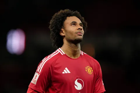 Mercato Manchester United : un 4e club de Serie A veut rapatrier Zirkzee en janvier