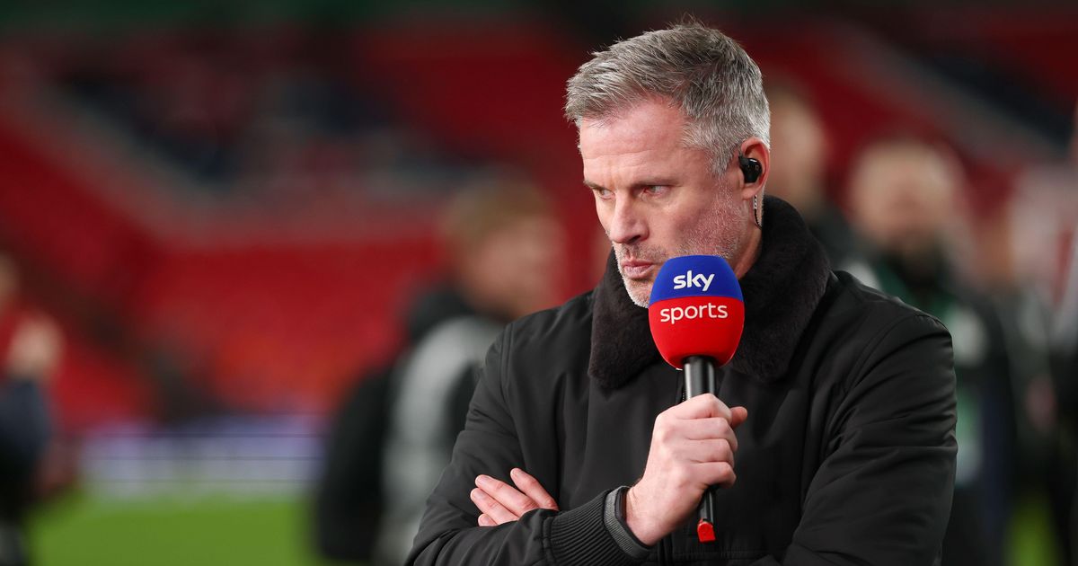 “L’une de ses pires prestations, on aurait dû l’acheter deux fois moins cher” : Carragher massacre la 3e recrue la plus chère de Liverpool